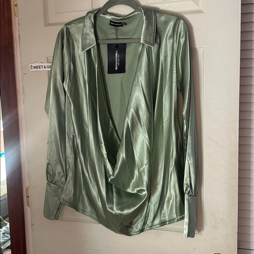 PrettyLittleThing Satin Blouse in Green